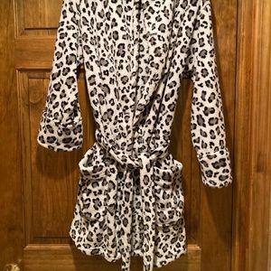 Victoria’s Secret PINK plush short robe